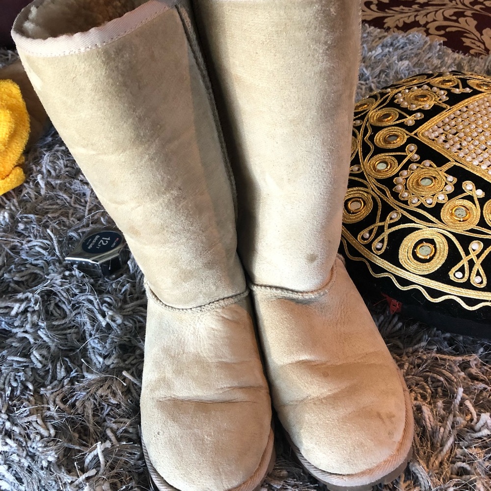 Ugg Essential tall boots